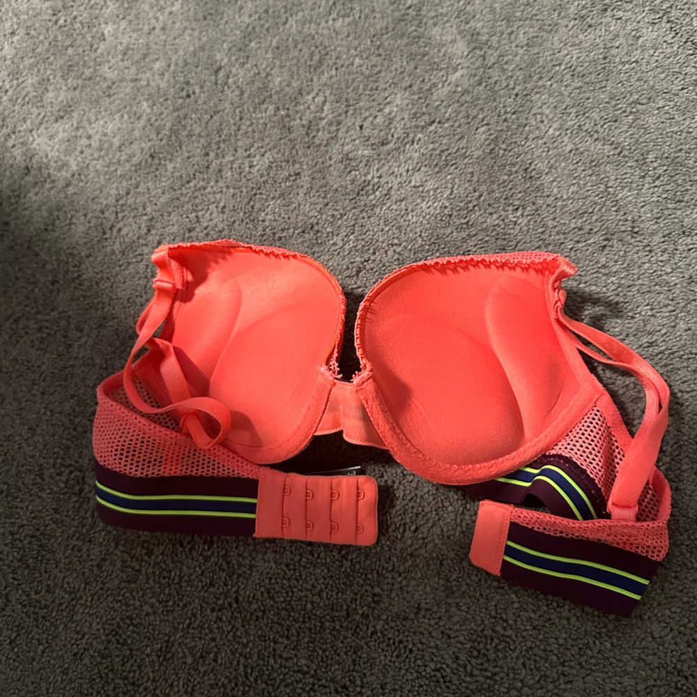 Victoria Secret Bombshell push up bra